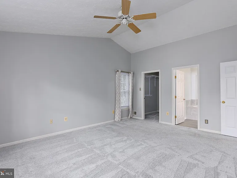 2807 Chapman Ct — Photo 18