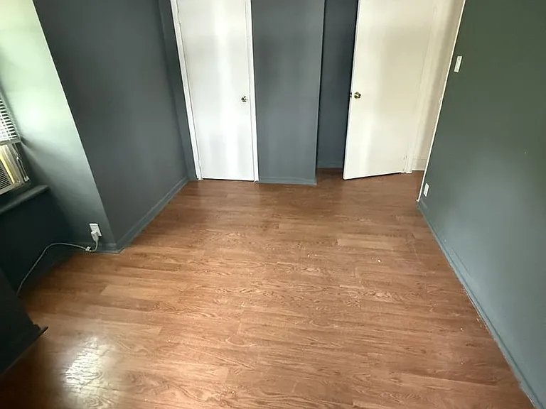 513 Brinton St — Photo 15