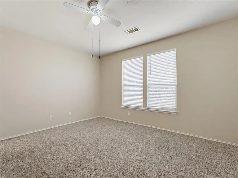 4105 Capstone Dr — Photo 18