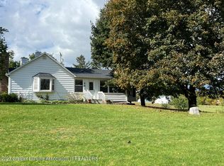 451 N Waverly Rd, Eaton Rapids, MI 48827