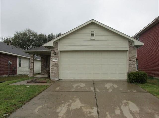 1st image of 3718 Gardenia Bend Dr