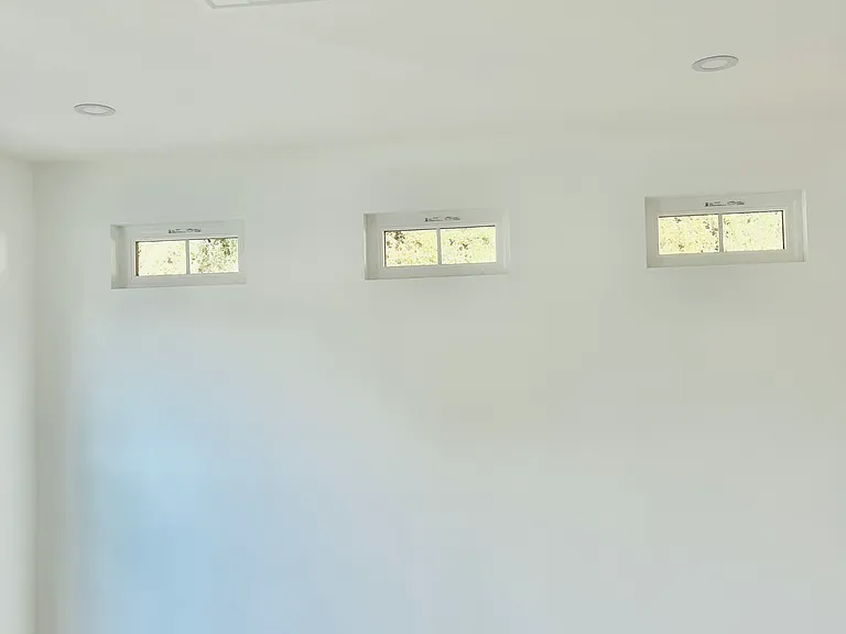 Energy efficient A/C and heat pump in the bedroom