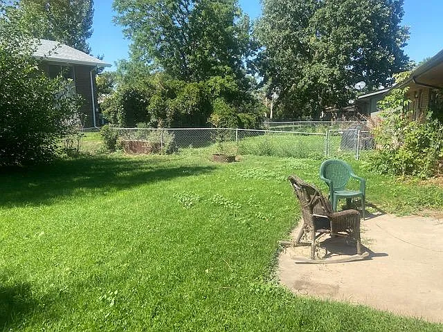 Fenced backyard, patio