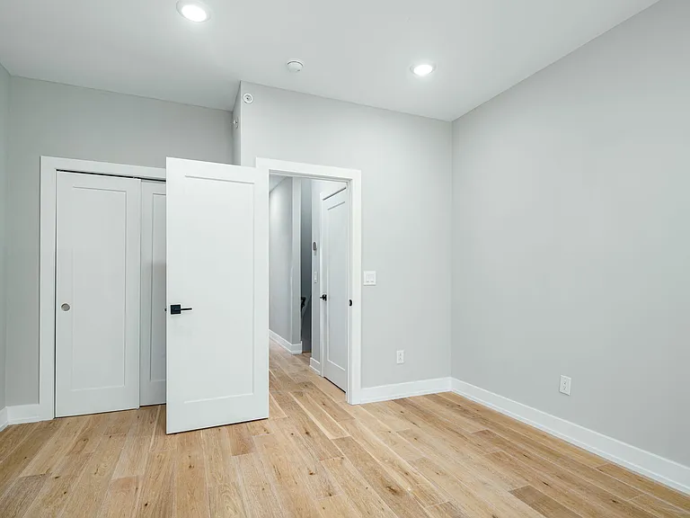 2709 W Jefferson St #B — Photo 11