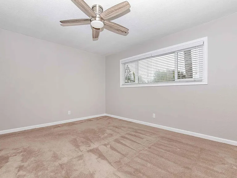4401 Central Ave — Photo 114