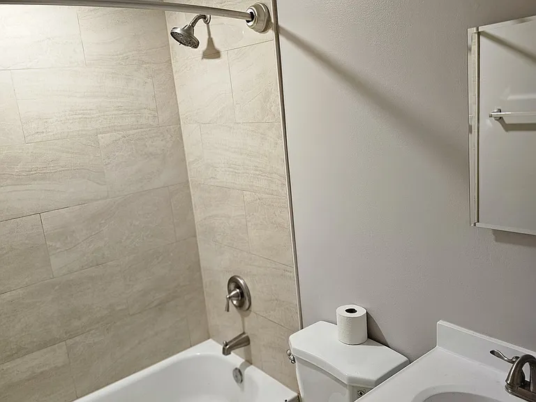 10 Sharpley Ct #20F — Photo 41