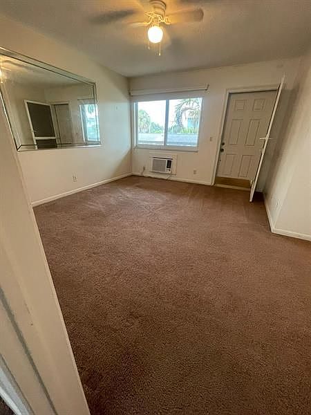1st image of 122 S Lakeside Dr APT 7