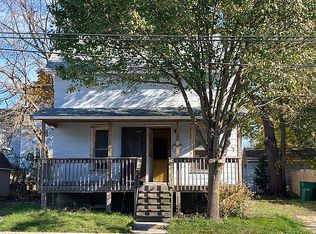 312 Park Ave, Sycamore, IL 60178