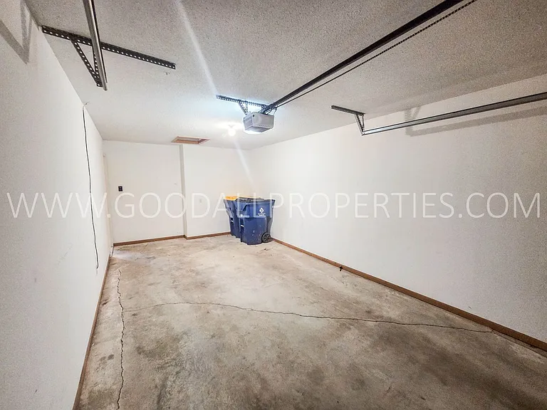 409 S Hazel St — Photo 20