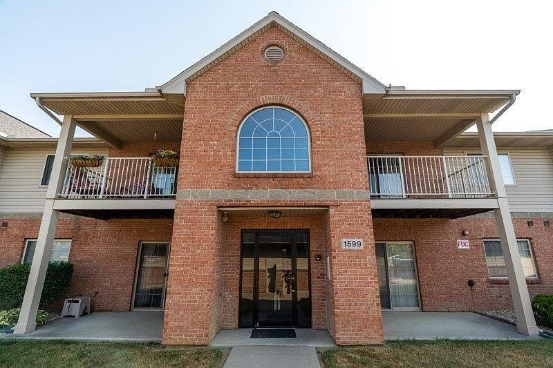 1st image of 1599 Eden Park Dr APT 1