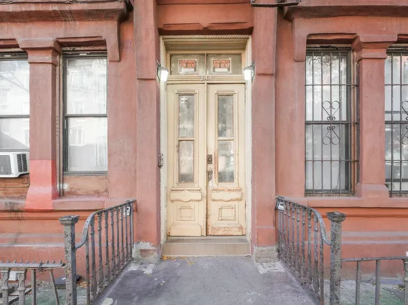 344 East 9th Street image 9 of 11