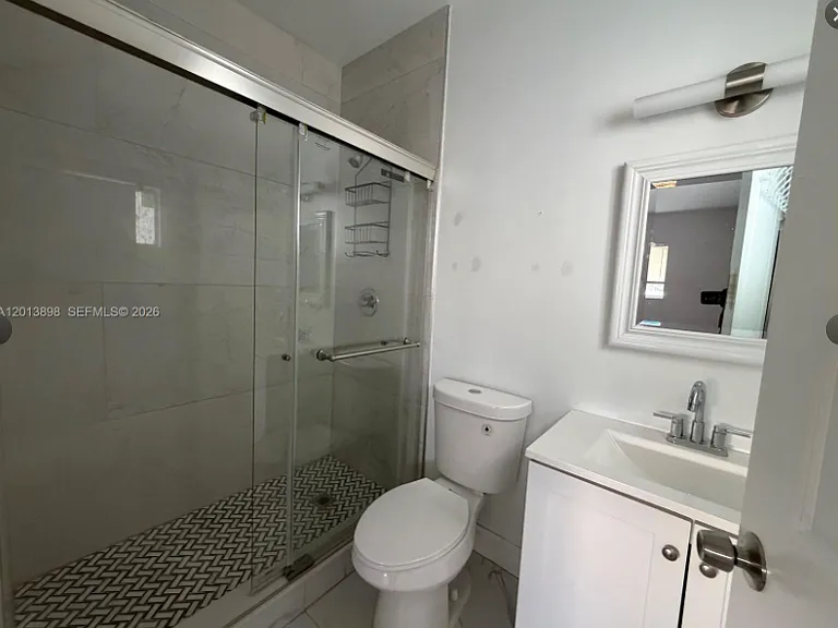 2241 N 62nd Ave — Photo 7