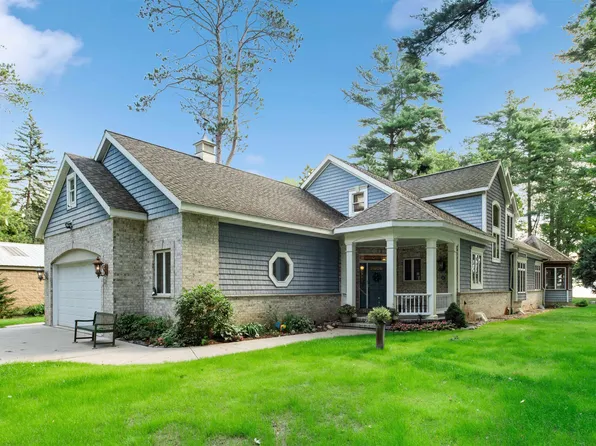 N2924 Cooke Ln, Marinette, WI 54143