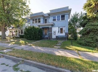 513 6th Ave S, Clinton, IA 52732