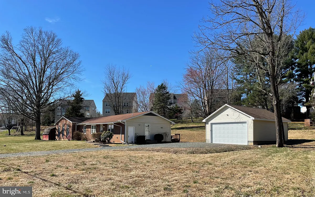 Building Photo - 9552 Birmingham Dr