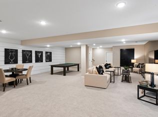 1052 Moers Dr, Chaska, MN 55318