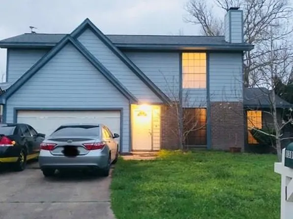 1305 Clover Dr, Angleton, TX 77515