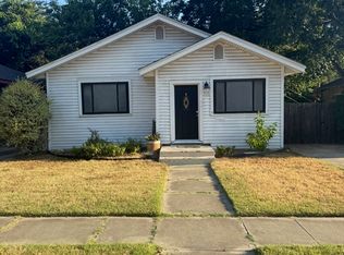 915 W Gramercy Pl, San Antonio, TX 78201