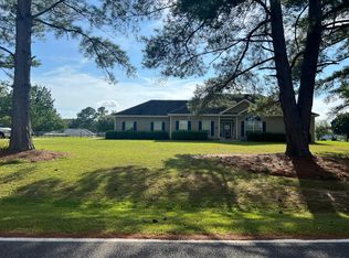 1033 Cherokee Hills Rd, Douglas, GA 31533