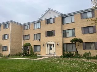 9370 Hamilton Ct APT F, Des Plaines, IL