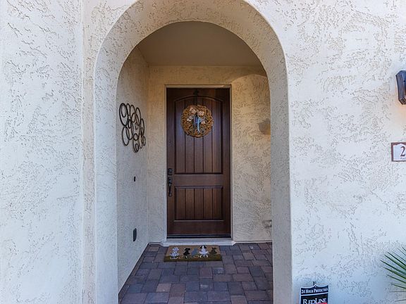 4th image of 277 E Canyon Way