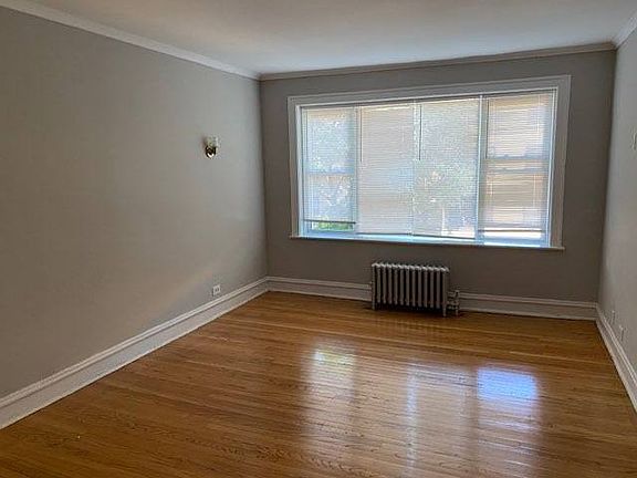 4th image of 7379 N Damen Ave APT L2