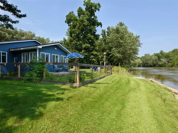 388 Sleepy Hollow Lane, Ferrisburgh, VT 05456