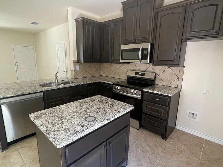 218 Coopwood Ave — Photo 9