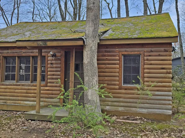 116 Susan Ln, Shohola, PA 18458