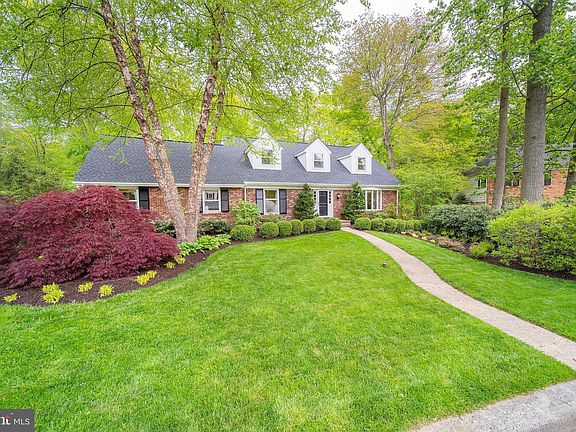 3rd image of 905 Barley Dr