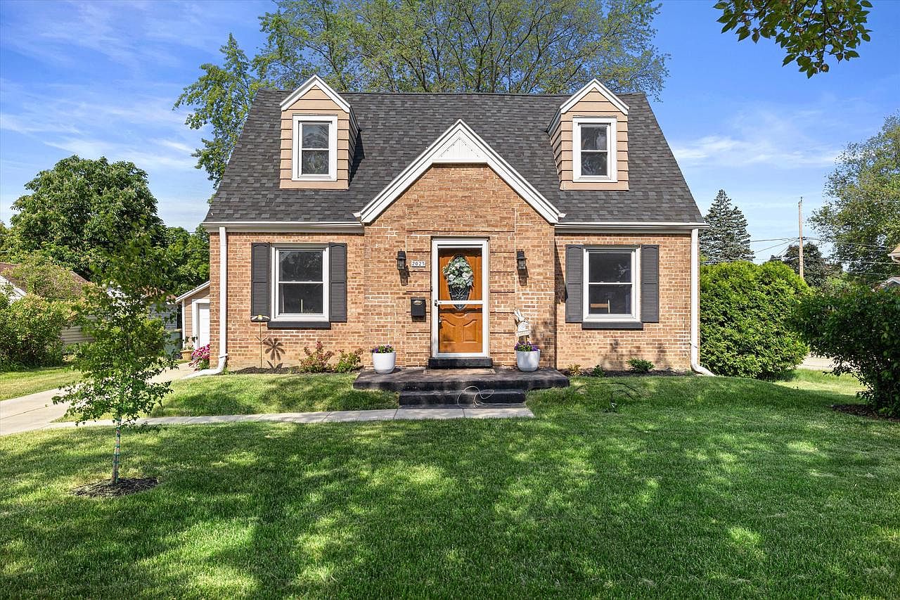 2025 South 93rd STREET, West Allis, WI 53227 MLS 1836945 Zillow