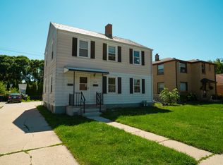 2156 S 80th St, West Allis, WI 53219