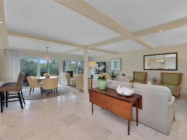 103 Clubhouse DR #351, NAPLES, FL 34105