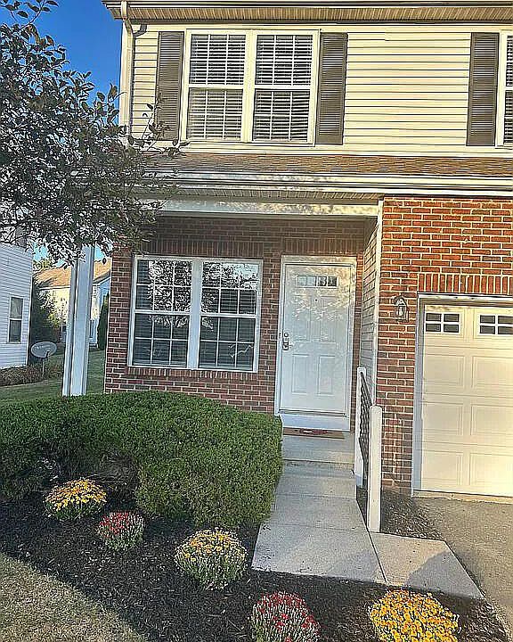 1st image of 1212 Green Dr #701