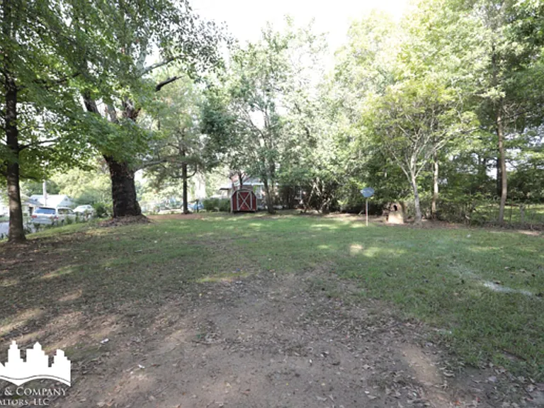 905 Parkhaven Ln — Photo 6