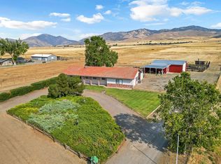 5525 Adobe Ln, Montague, CA 96064