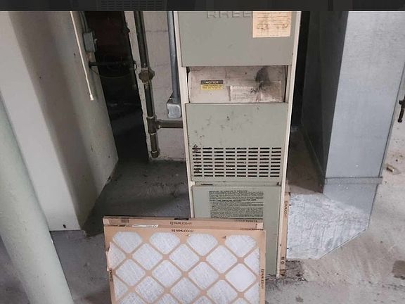 5th image of 3593 E 74th St