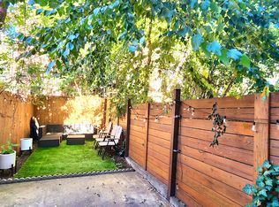 125 Noble St APT 1, Brooklyn, NY 11222