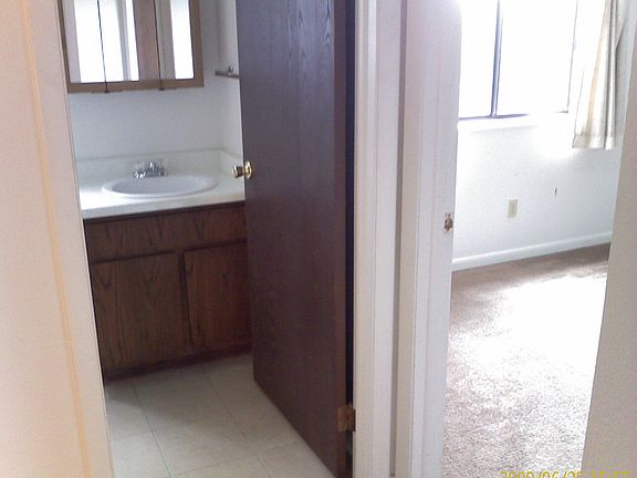 5th image of 2705 W 27th St APT B