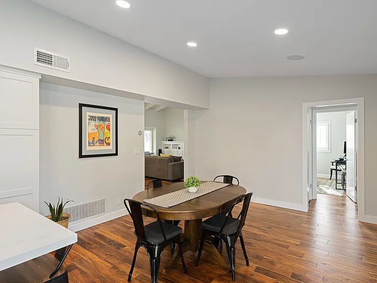 20551 Cohasset Ln — Photo 5