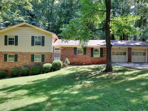 2802 Leisure Woods Ln, Decatur, GA 30034