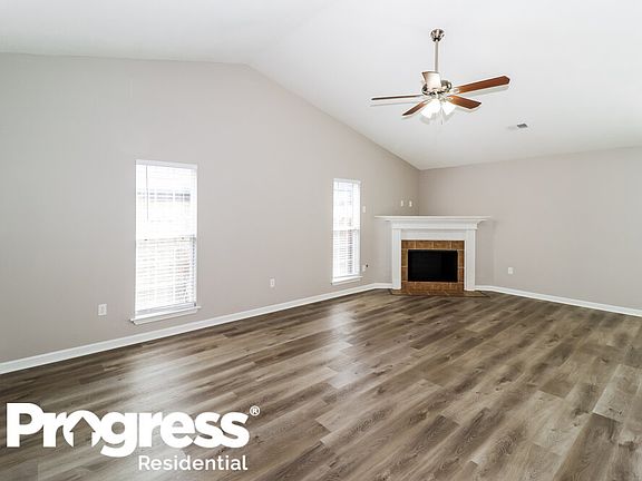 4th image of 8285 Willow Dr