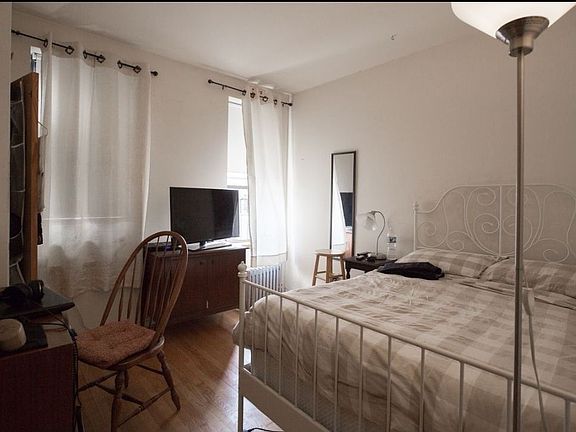 2nd image of 238 E 9th St #6