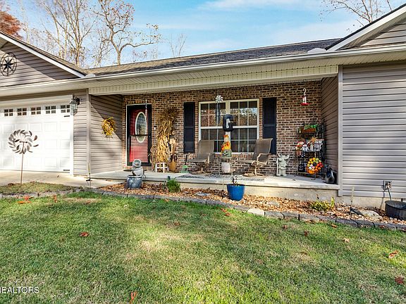 2nd image of 3405 Warpath Dr