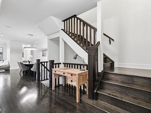 4th image of 2105 N Broadview Rd NW