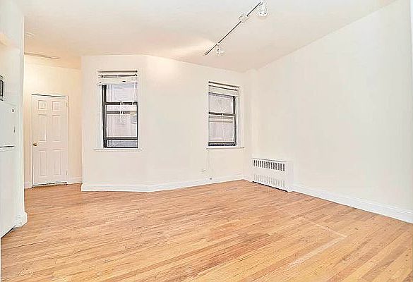 1st image of 233 E 12th St APT 1B