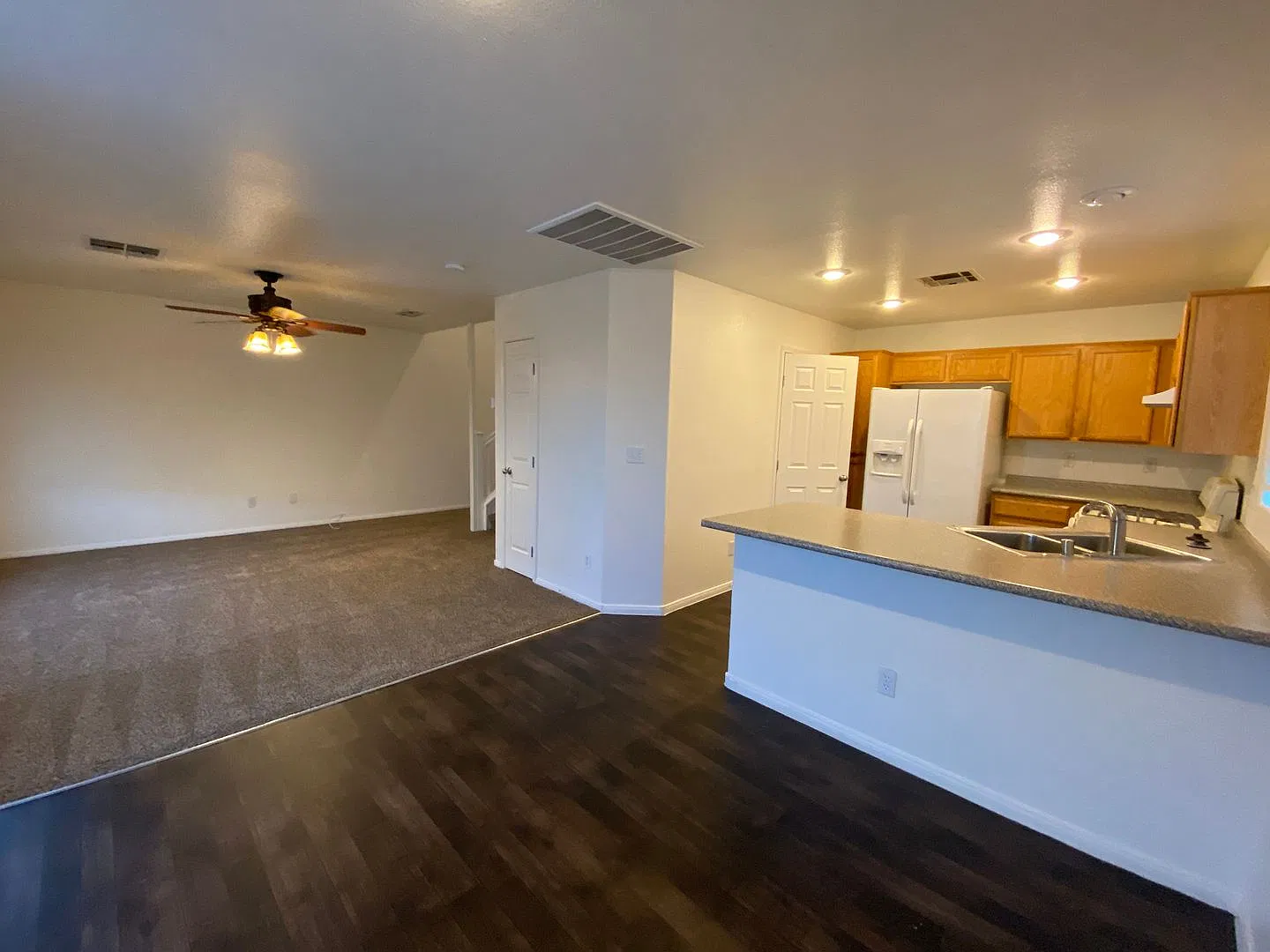 4 Bedroom House! — Photo 3