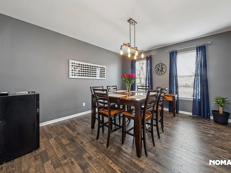 2638 Hazelnut Ct — Photo 7