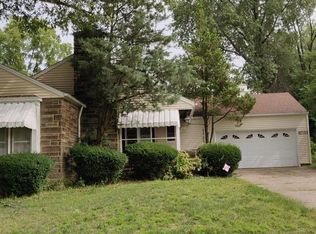 1031 Hereford Rd, Cleveland Heights, OH 44112