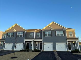 1184 Susan Cir, Breinigsville, PA 18031